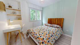 Private room for rent for €505 per month in Écully, Rue Marietton