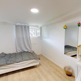 Отдельная комната сдается в аренду за 340 € в месяц в Poitiers, Route de Bonnes