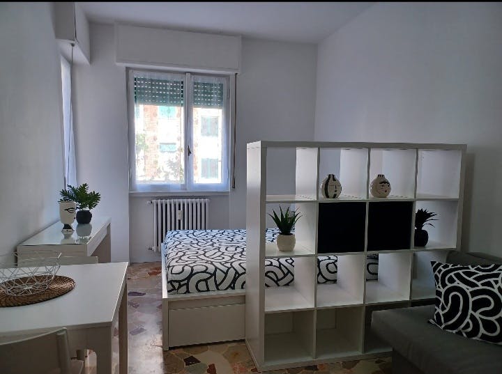 Studio zu mieten für 950 € pro Monat in Milan, Via Lorenteggio