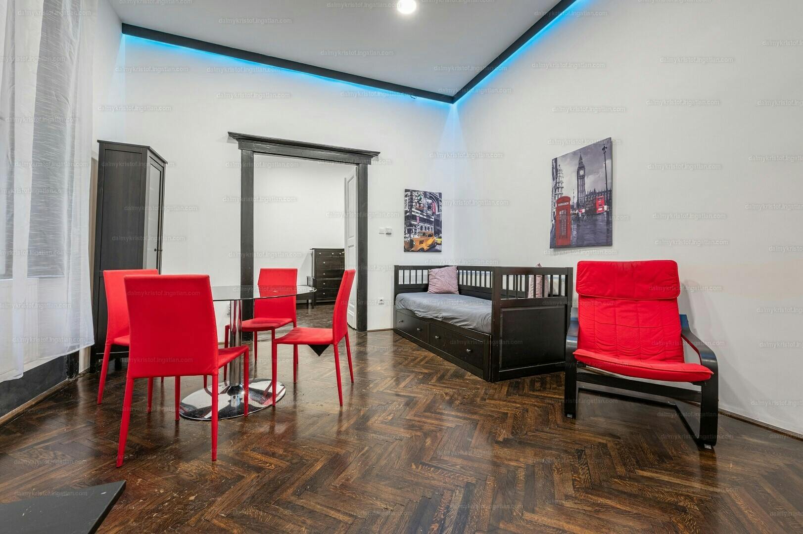 preview gallery tile