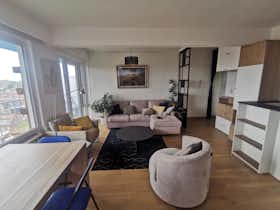 Wohnung zu mieten für 1.300 € pro Monat in Ganshoren, Drève de Rivieren