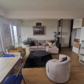 公寓 正在以 €1,490 的月租出租，其位于 Ganshoren, Drève de Rivieren