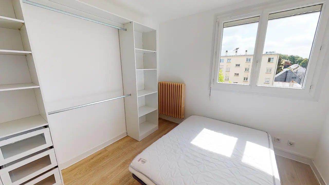 Отдельная комната сдается в аренду за 450 € в месяц в Rennes, Rue Perrin de La Touche