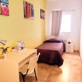 Privat rum att hyra för 1 200 € i månaden i Żejtun, Triq Sant'Anġlu