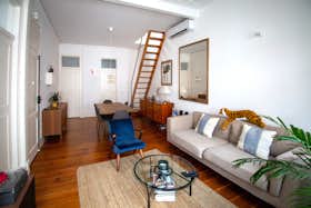 Apartment for rent for €2,850 per month in Lisbon, Rua do Olival