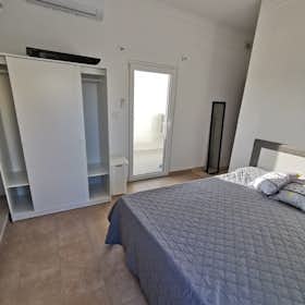 Chambre privée à louer pour 1 200 €/mois à Żejtun, Triq Sant'Anġlu