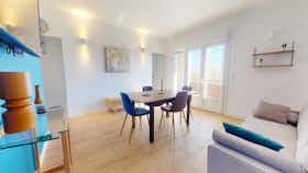 私人房间 正在以 €433 的月租出租，其位于 Nîmes, Boulevard Talabot