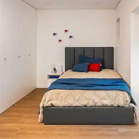 单间公寓 正在以 €1,200 的月租出租，其位于 Aveiro, Rua Trindade Coelho