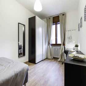 私人房间 正在以 €545 的月租出租，其位于 Padova, Via Roberto Schumann
