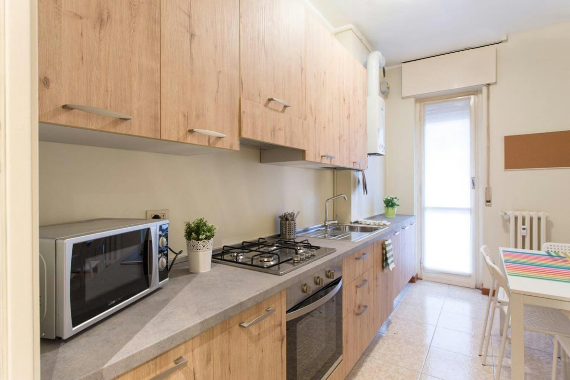 Double room Milan, 1 bed, 24m² — photo 9