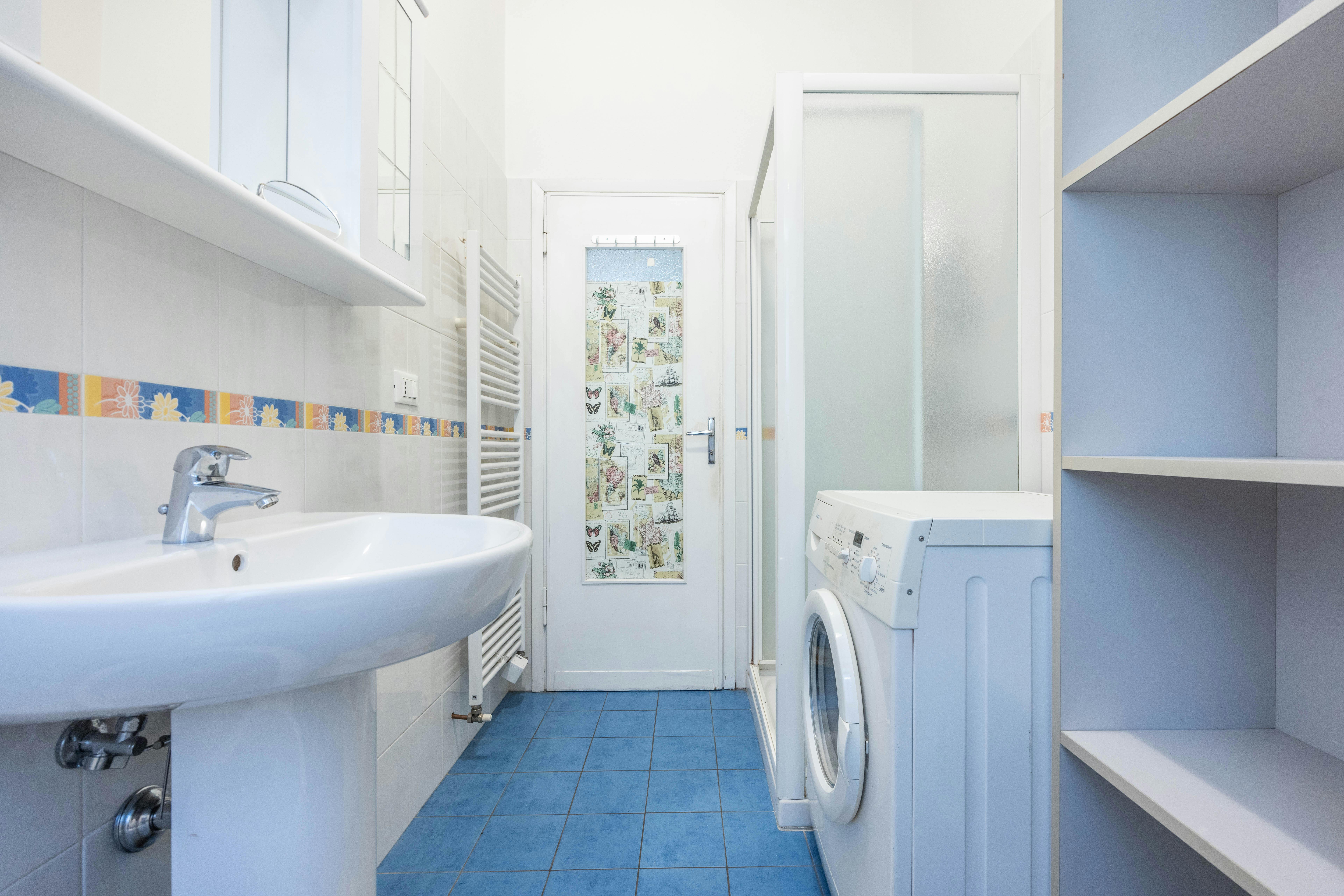 Single room Bologna, 1 bed, 15m² — photo 10