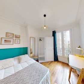 Private room for rent for €784 per month in Paris, Rue des Cloys