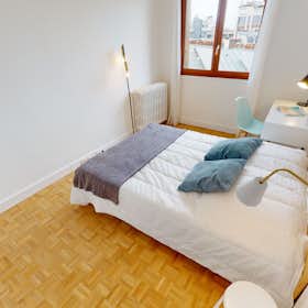Private room for rent for €776 per month in Paris, Rue du Champ-de-l'Alouette