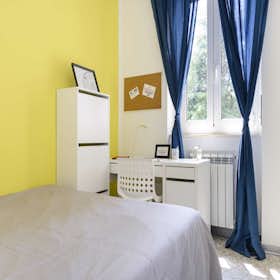Cameră privată de închiriat pentru 805 EUR pe lună în Milan, Via delle Ande