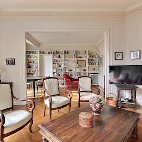 Apartment for rent for €4,815 per month in Paris, Boulevard Pasteur