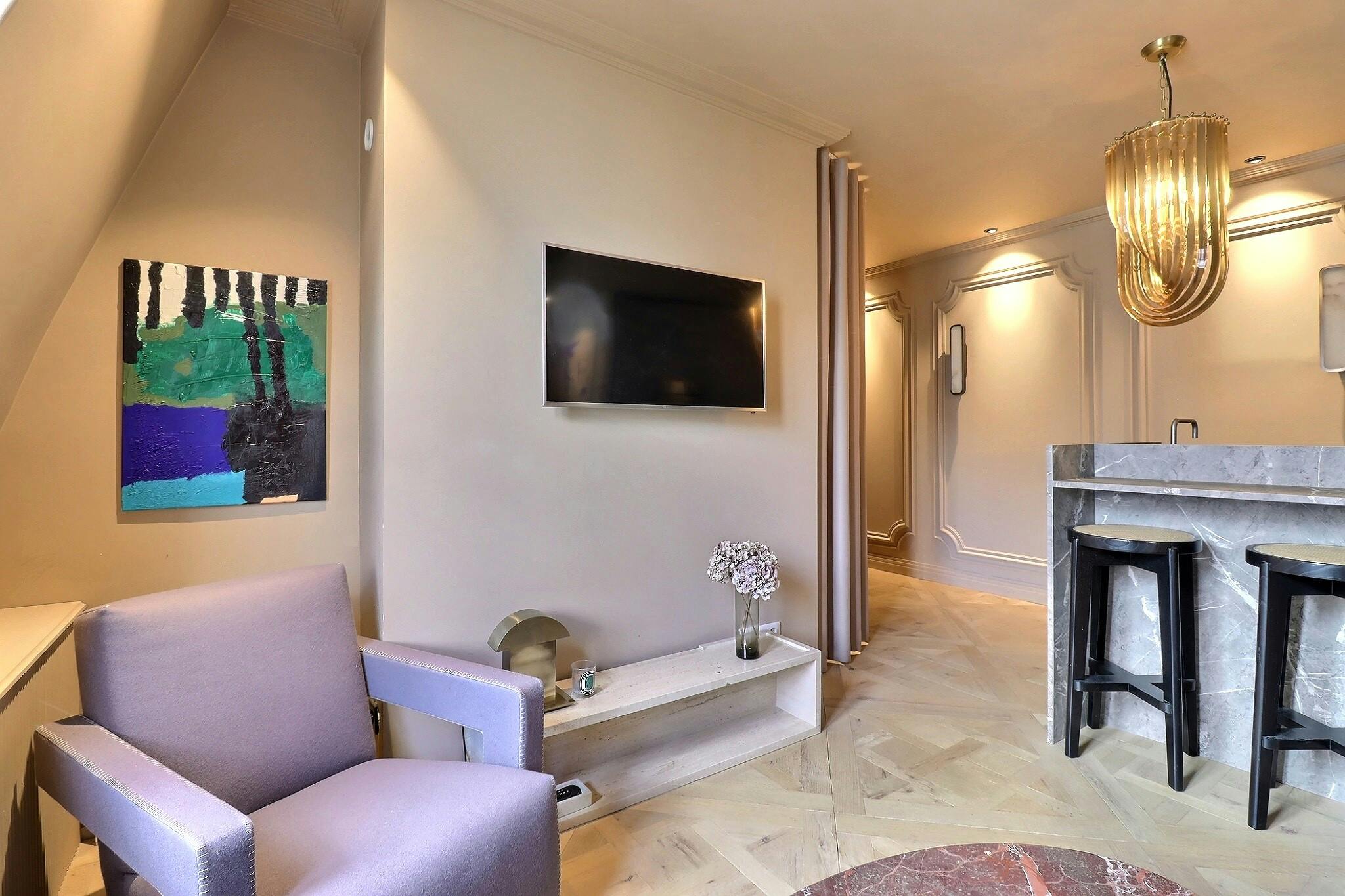Appartement – Paris, Faubourg Saint-Honoré - Plus