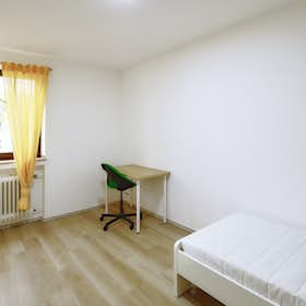 私人房间 正在以 €599 的月租出租，其位于 Düsseldorf, Kölner Landstraße
