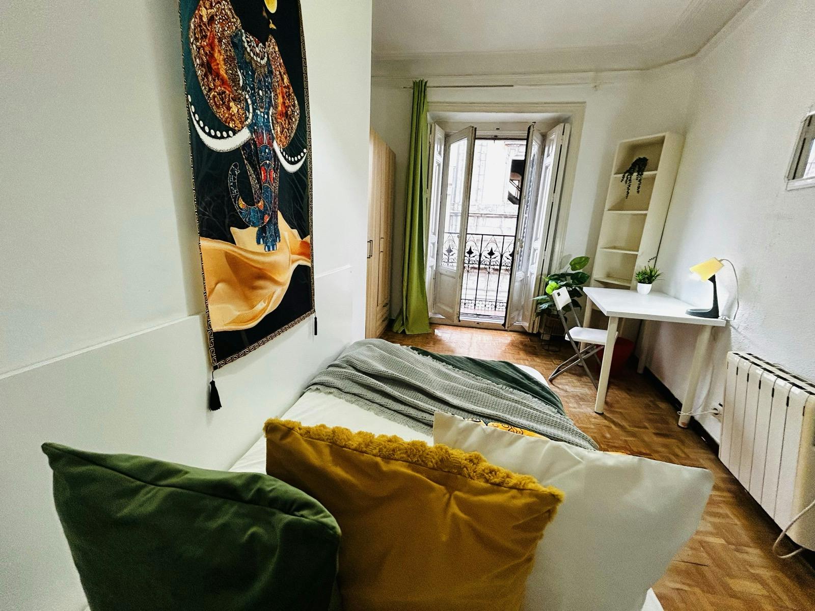 preview gallery tile