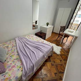 Private room for rent for €750 per month in Madrid, Calle Gran Vía