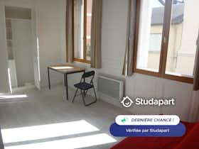 Apartament de închiriat pentru 450 EUR pe lună în Rouen, Rue Jean Revel