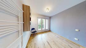 Private room for rent for €840 per month in Annemasse, Rue des Tournelles