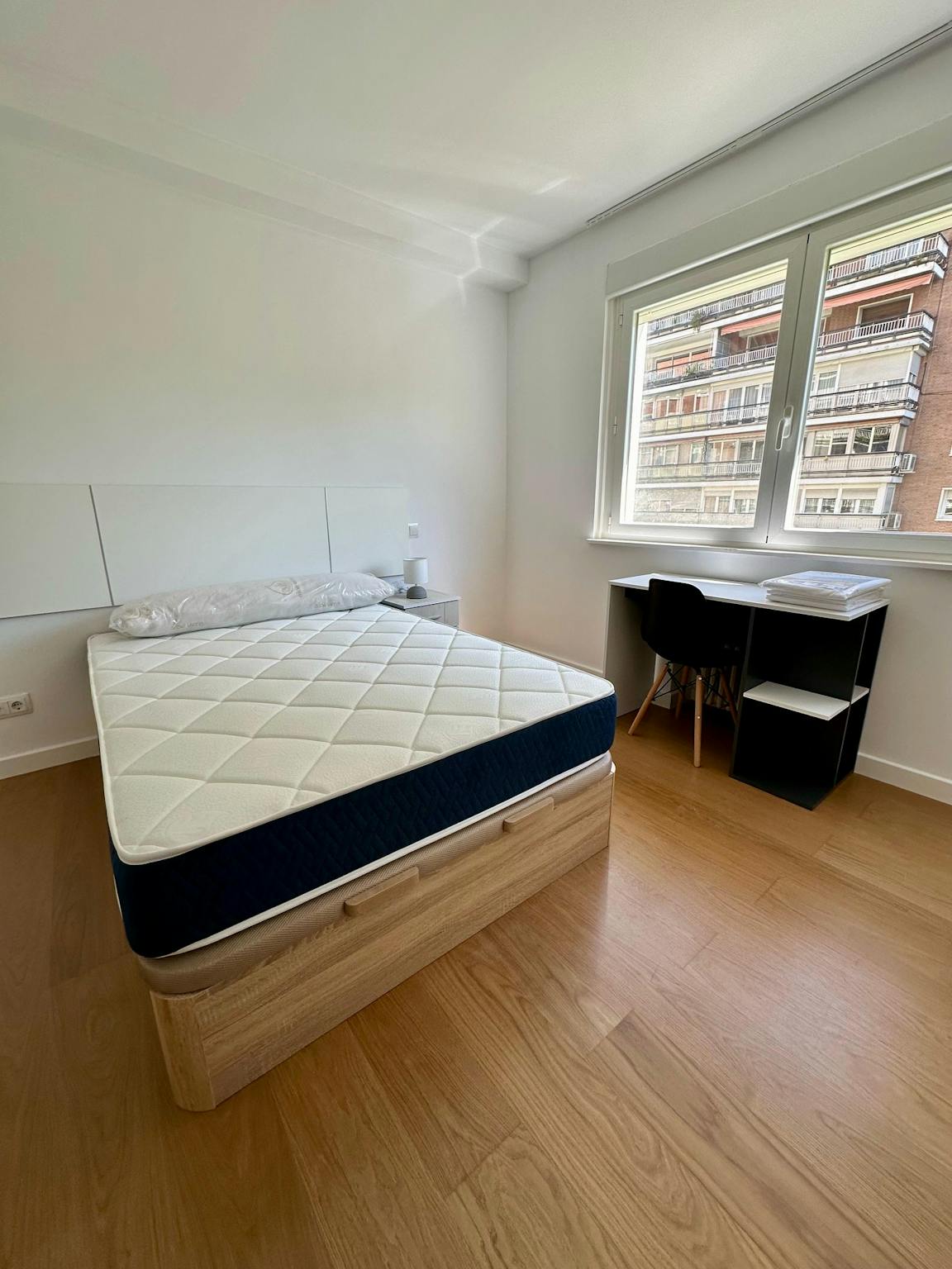 Avenida de Baviera, Madrid preview