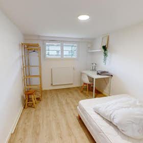 Отдельная комната сдается в аренду за 340 € в месяц в Poitiers, Route de Bonnes