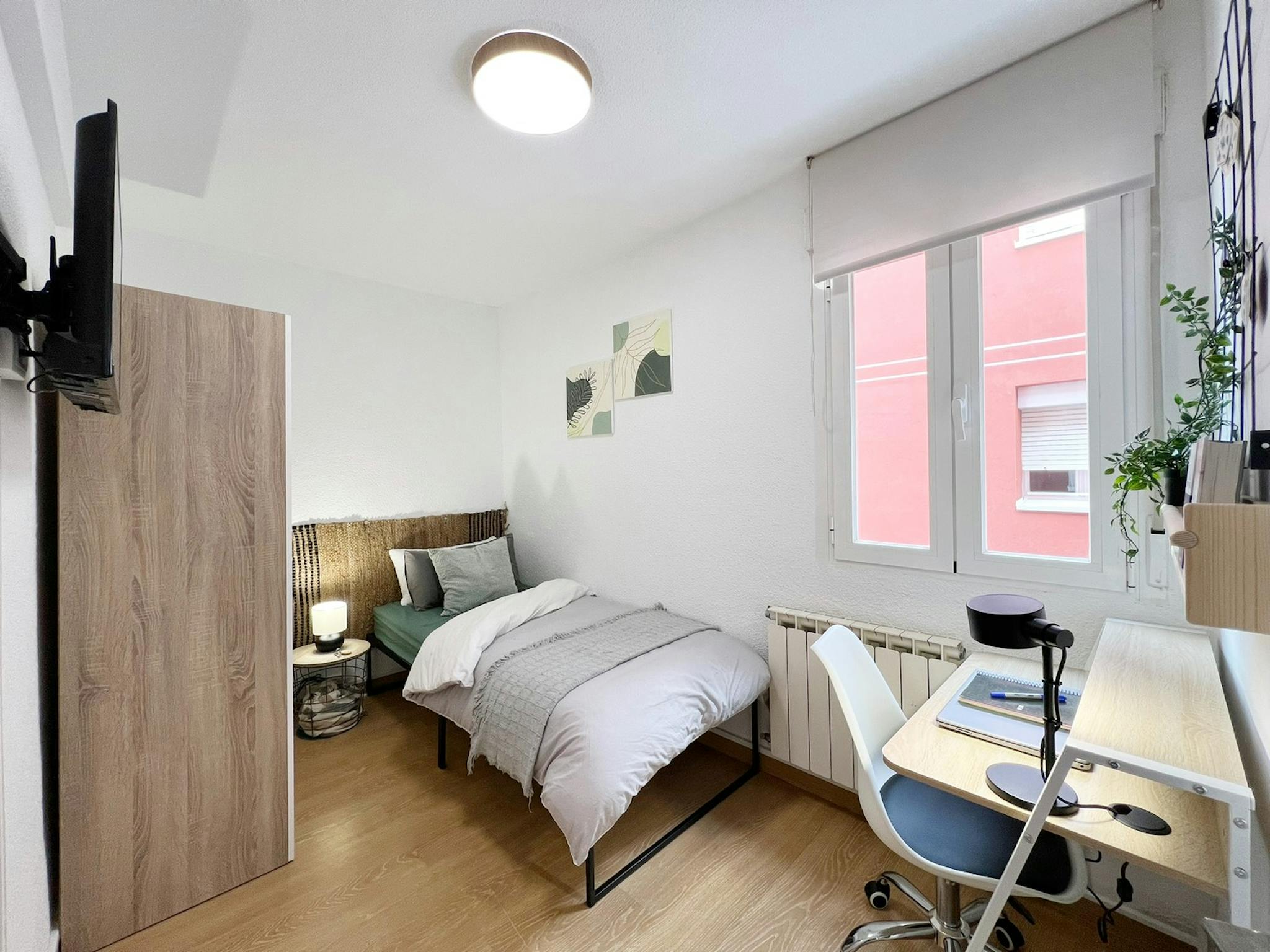 Calle de Ayllón, Madrid preview