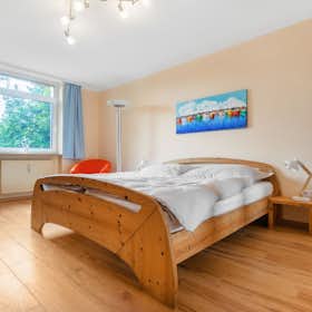 Apartment for rent for €1,399 per month in Munich, Sipplinger Straße