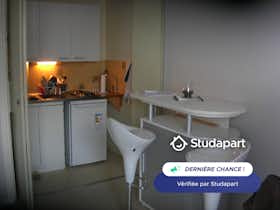 Apartament de închiriat pentru 400 EUR pe lună în Clermont-Ferrand, Rue Étienne Dolet