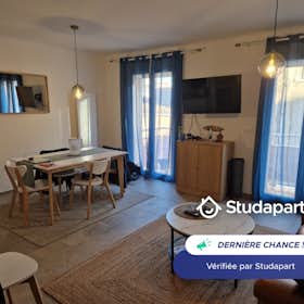 Apartment for rent for €1,000 per month in Marseille, Rue Paul Codaccioni