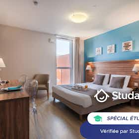 Отдельная комната сдается в аренду за 780 € в месяц в Vannes, Rue Alfred Kastler
