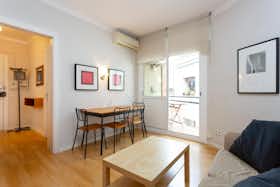 Apartment for rent for €1,395 per month in Barcelona, Passatge de Napoleó