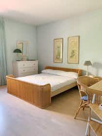 Отдельная комната сдается в аренду за 500 € в месяц в L'Ametlla del Vallès, Carrer la Mina