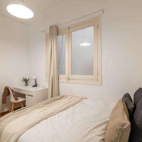 Private room for rent for €580 per month in Barcelona, Carrer de Mallorca