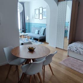 Studio for rent for €800 per month in Brussels, Rue des Commerçants