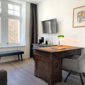 Wohnung zu mieten für 1.300 € pro Monat in Dortmund, Gneisenaustraße