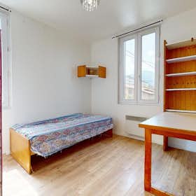 Casa para alugar por € 370 por mês em Grenoble, Chemin de la Blanchisserie