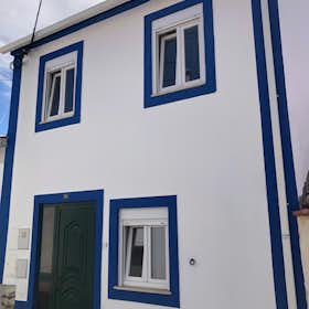 Studio for rent for €600 per month in Torres Novas, Rua Primeiro de Maio