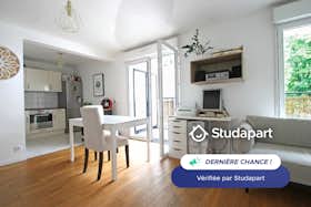 Apartamento para alugar por € 1.790 por mês em Houilles, Rue Séverine
