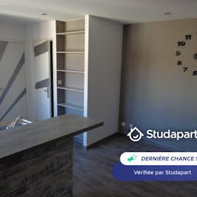Apartment for rent for €509 per month in Reims, Rue Pierret
