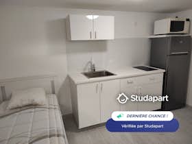 公寓 正在以 €780 的月租出租，其位于 Bezons, Rue Pierre Curie
