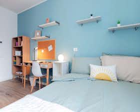 私人房间 正在以 €685 的月租出租，其位于 Padova, Via Ospedale Civile