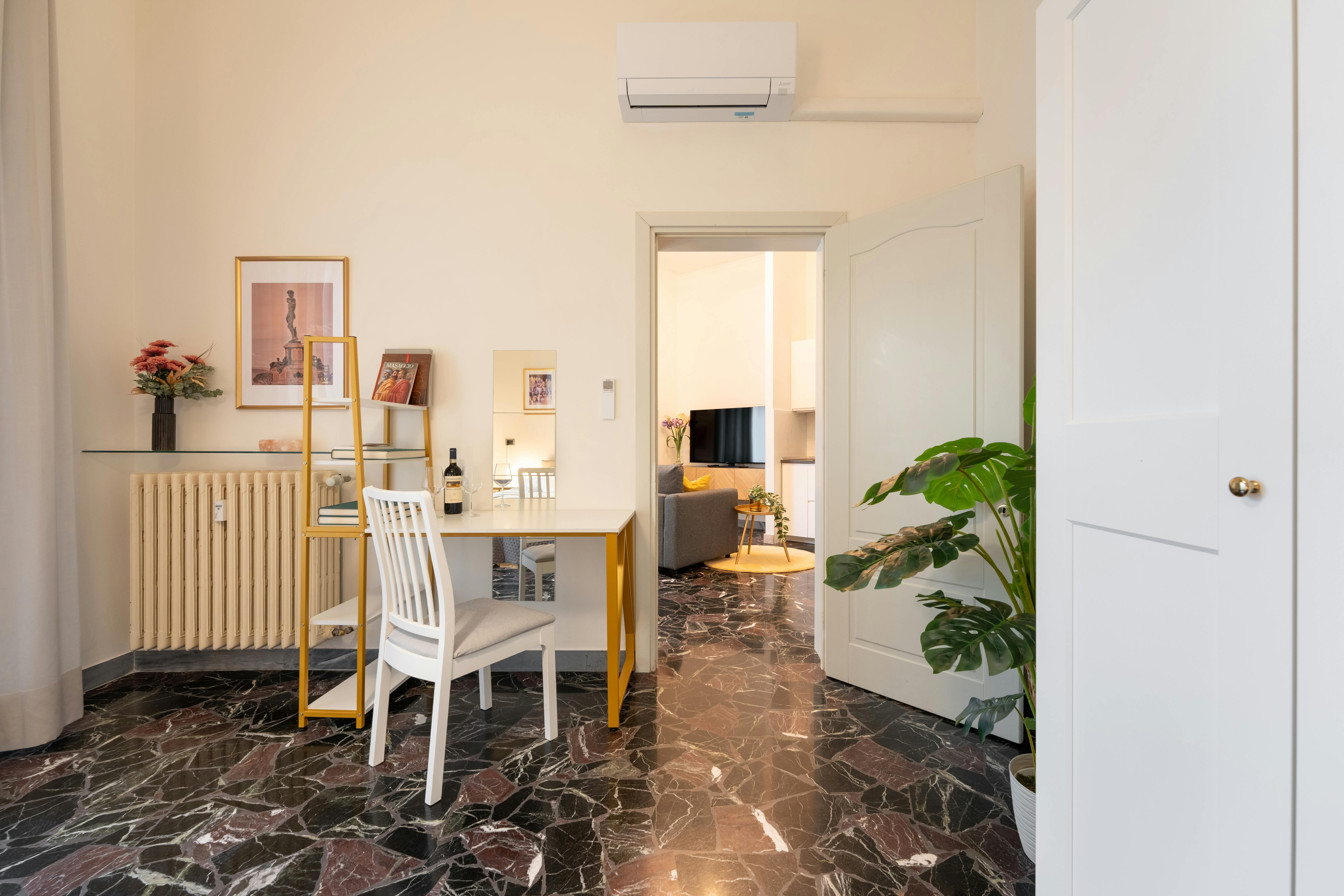 Apartment Florence, 2 beds, 80m² — photo 8