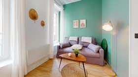 Apartament de închiriat pentru 740 EUR pe lună în Lyon, Rue Montesquieu