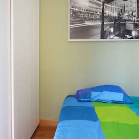 Отдельная комната сдается в аренду за 865 € в месяц в Milan, Via Giovanni Montemartini