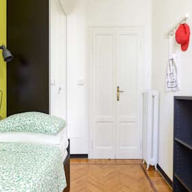 Private room for rent for €770 per month in Milan, Via Annibale Grasselli