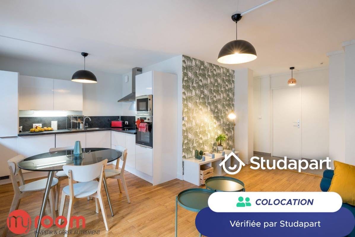 Private room for rent for €616 per month in Lyon, Cours Lafayette