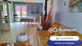 Privé kamer te huur voor € 455 per maand in La Roche-sur-Yon, Rue Georges Durand