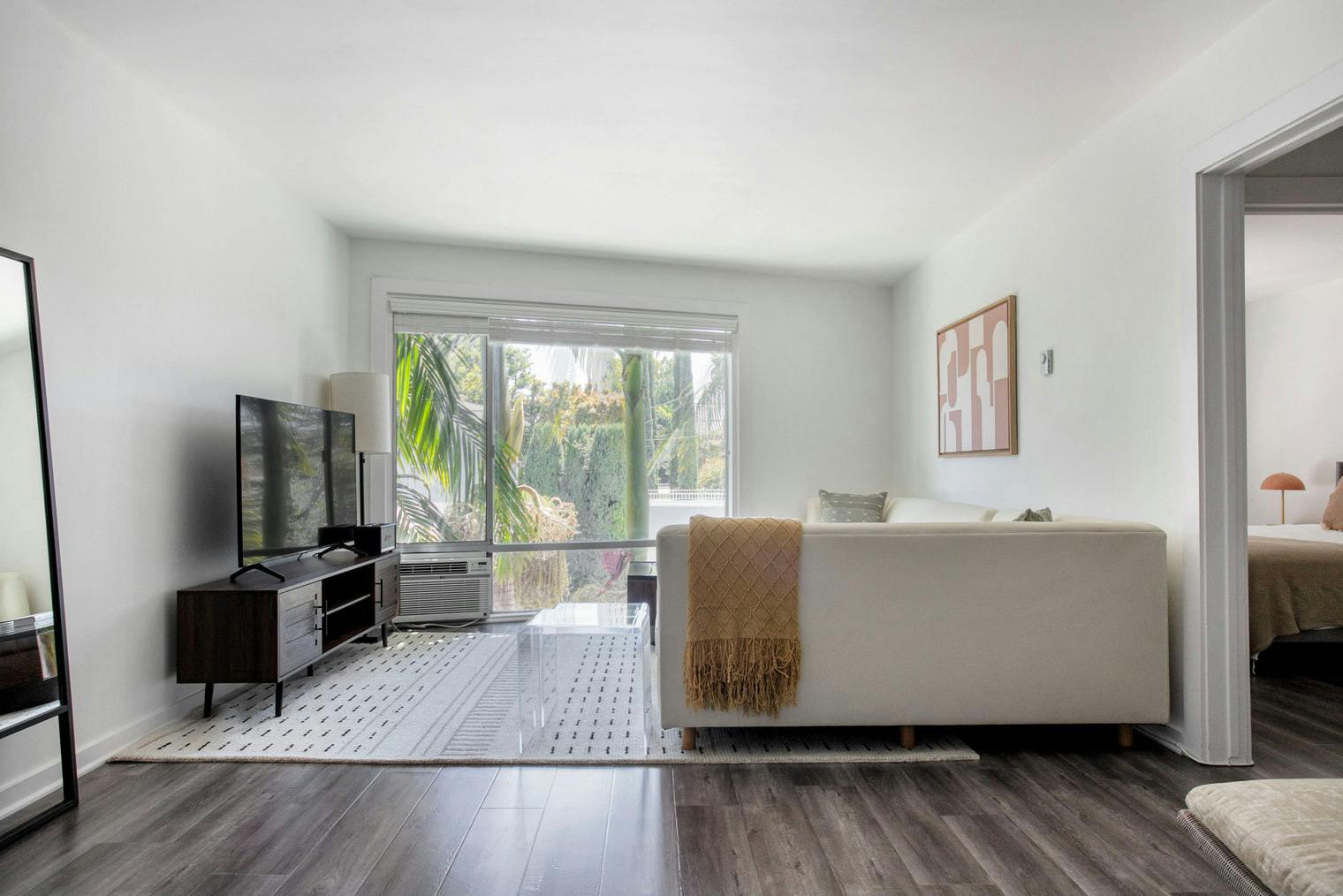 West 8th Street, Los Angeles, CA preview